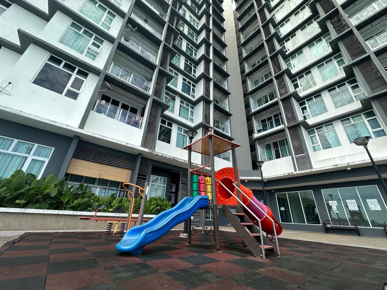 Cahaya Qaira Homestay @ D'Perdana Kota Bharu Exterior foto